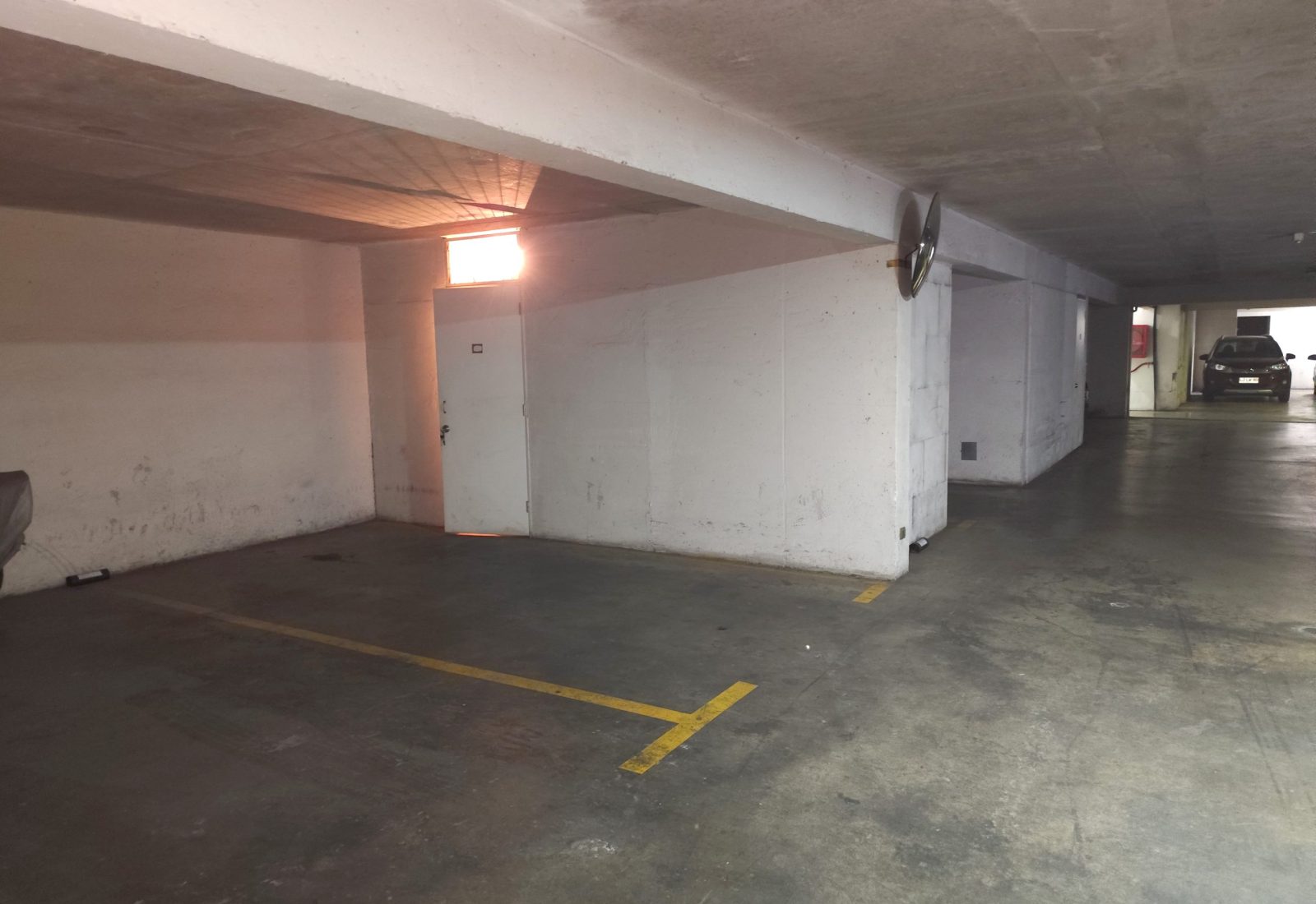Estacionamiento - Bodega